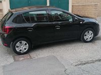 Usata Dacia Sandero Comfort 101 CV (74 kW) 2020 Nero Berlina