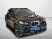 Usata Volvo XC40 Momentum 150 CV (110 kW) 2021 Nero SUV