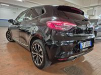 Usata Renault Clio V Techno 91 CV (66 kW) 2024 Nero etoile metallizz. Berlina
