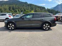 Usata Volvo V60 CC Ultimate 197 CV (144 kW) 2022 Grigio Station wagon