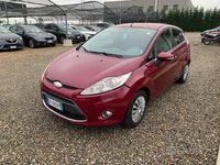Usata Ford Fiesta Titanium 90 CV (66 kW) 2010 Bordeaux Berlina