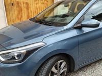 Usata Hyundai i20 Comfort 75 CV (55 kW) 2015 Blu Berlina