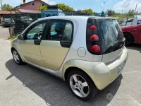 Usata Smart ForFour Pulse 95 CV (69 kW) 2005 Marrone Utilitaria