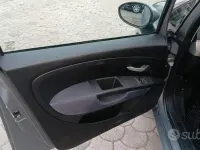 Usata Fiat Grande Punto 75 CV (55 kW) 2009 Grigio Utilitaria
