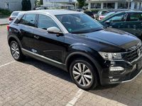 Usata VW T-Roc Advance 116 CV (85 kW) 2019 Nero SUV