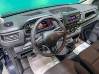Usata Renault Trafic 149 CV (109 kW) 2024 Grigio Monovolume