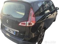 Usata Renault Scénic III 110 CV (80 kW) 2011 Nero Monovolume
