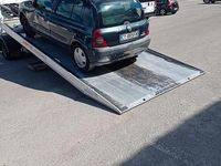 Usata Renault Clio II 58 CV (42 kW) 2005 Verde Utilitaria