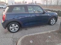 Usata Mini ONE 75 CV (55 kW) 2017 Blu Utilitaria
