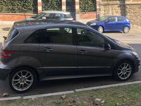 Käytetty Mercedes B180 116 HP (85 kW) 2009 Harmaa Tila-auto