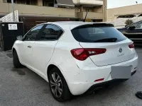 Usata Alfa Romeo Giulietta Distinctive 120 CV (88 kW) 2012 Bianco Utilitaria