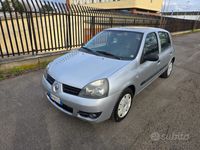 usata Renault Clio 1.2 benzina 44kw neopatentati