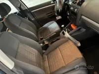 Usata VW Golf V 102 CV (75 kW) 2007 Bluazzurro Berlina