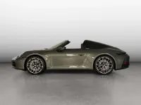 Nuova Porsche 911 Targa 4S 480 CV (353 kW) 2026 Verde adventurine Cabrio