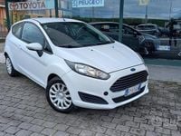 Usata Ford Fiesta 96 CV (70 kW) 2015 Bianco Utilitaria