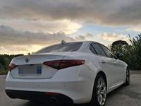 Usata Alfa Romeo Giulia 180 CV (132 kW) 2018 Bianco Berlina