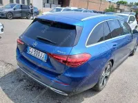 Usata Mercedes C220 200 CV (147 kW) 2022 Blu spettrale metallizzato Station wagon