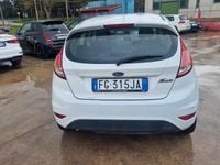 Usata Ford Fiesta 75 CV (55 kW) 2016 Bianco Furgone