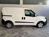 Usata Fiat Doblò 95 CV (69 kW) 2021 Bianco Monovolume