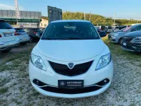 Usata Lancia Ypsilon Gold 95 CV (69 kW) 2017 Bianco Utilitaria