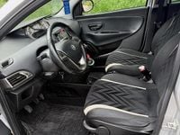 Usata Lancia Ypsilon 95 CV (69 kW) 2017 Grigio Utilitaria