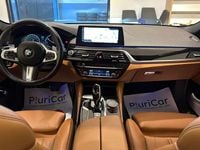 Usata BMW 525 M Sport 231 CV (169 kW) 2018 Blu/azzurro Station wagon
