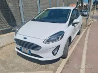 Usata Ford Fiesta Titanium 86 CV (63 kW) 2020 Bianco Utilitaria