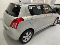 Usata Suzuki Swift GL 92 CV (67 kW) 2008 Argento Berlina
