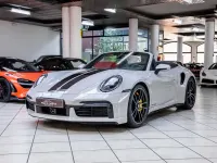 Usata Porsche 992 650 CV (478 kW) 2022 Gesso Cabrio