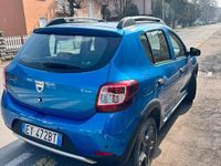 Usata Dacia Sandero Stepway 90 CV (66 kW) 2015 Blu Utilitaria