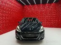 Usata Peugeot 208 Active 68 CV (50 kW) 2019 Blu Utilitaria