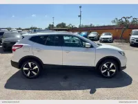 Usata Nissan Qashqai N-Connecta 131 CV (96 kW) 2017 Bianco SUV