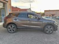 Usata Nissan Qashqai N-Connecta 116 CV (85 kW) 2018 Marrone SUV