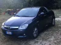 Usata Opel Tigra 90 CV (66 kW) 2008 Bluazzurro Cabrio