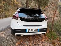 Usata Volvo V40 115 CV (84 kW) 2015 Bianco Utilitaria