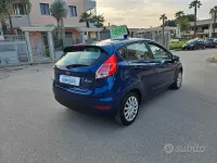 Usata Ford Fiesta Business Edition 75 CV (55 kW) 2015 Bluazzurro Utilitaria