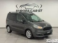 Usata Ford Tourneo Courier 75 CV (55 kW) 2017 Grigio Monovolume