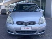 Usata Toyota Yaris Sol 65 CV (47 kW) 2005 Grigio Utilitaria