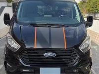 Usata Ford Tourneo 185 CV (136 kW) 2022 Nero Monovolume