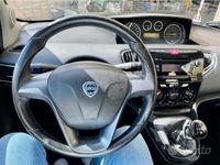 Usata Lancia Ypsilon 69 CV (50 kW) 2013 Grigio Utilitaria