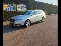 Usata VW Passat 140 CV (102 kW) 2006 Grigio Station wagon
