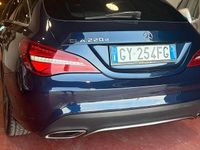 Usata Mercedes CLA220 Shooting Brake Executive 177 CV (130 kW) 2019 Blu/azzurro Station wagon