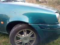 Usata Ford Fiesta Ambiente 75 CV (55 kW) 2000 Utilitaria