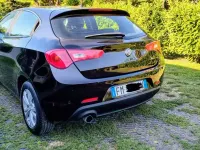 Usata Alfa Romeo Giulietta Distinctive 105 CV (77 kW) 2013 Nero Utilitaria