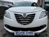 Usata Lancia Ypsilon Gold 95 CV (69 kW) 2015 Bianco Utilitaria