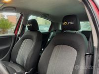 Usata Fiat Punto Young 69 CV (50 kW) 2014 176 rosso Utilitaria