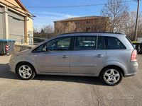 Usata Opel Zafira Cosmo 120 CV (88 kW) 2007 Grigio Monovolume