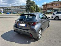 Usata Toyota Yaris Hybrid Business Edition 116 CV (85 kW) 2020 Grigio Berlina