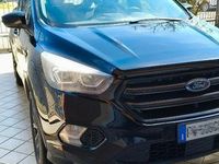Usata Ford Kuga 150 CV (110 kW) 2019 Nero SUV