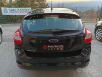 Usata Ford Focus 120 CV (88 kW) 2013 Nero Berlina